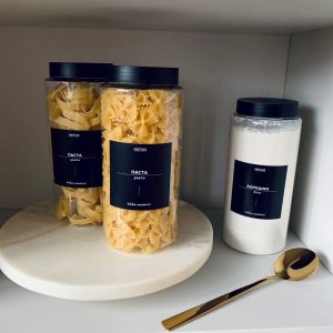 Ємність 1.5л з чорною кришкою